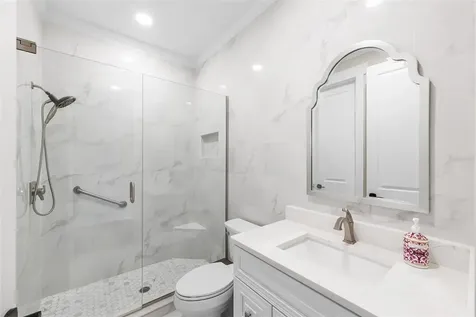 2915 W Bay View Avenue Tampa FL 33611