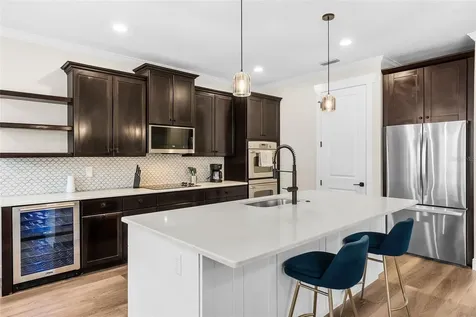 2915 W Bay View Avenue Tampa FL 33611