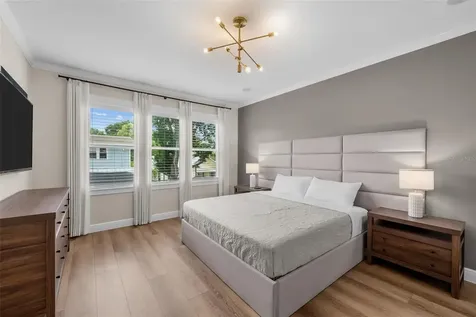 2915 W Bay View Avenue Tampa FL 33611