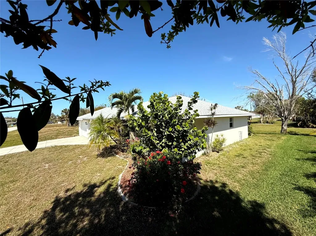 95 White Marsh Lane Rotonda West FL 33947