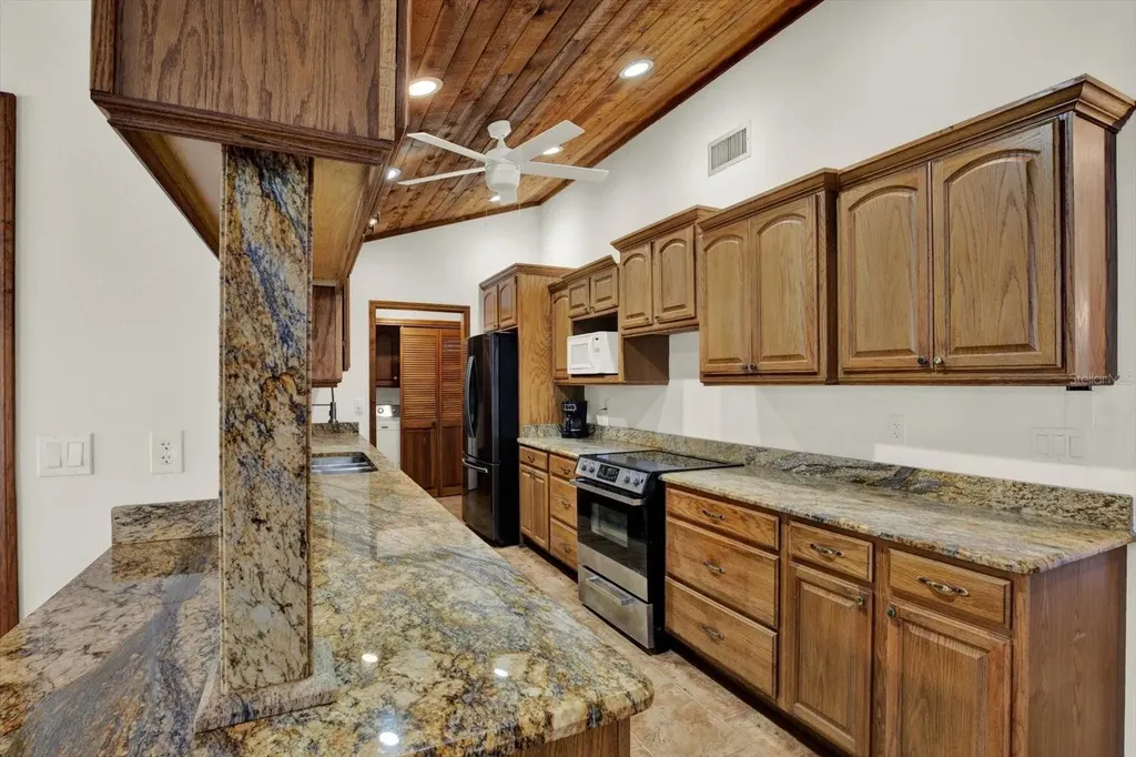 11251 Salina Street Brooksville FL 34614