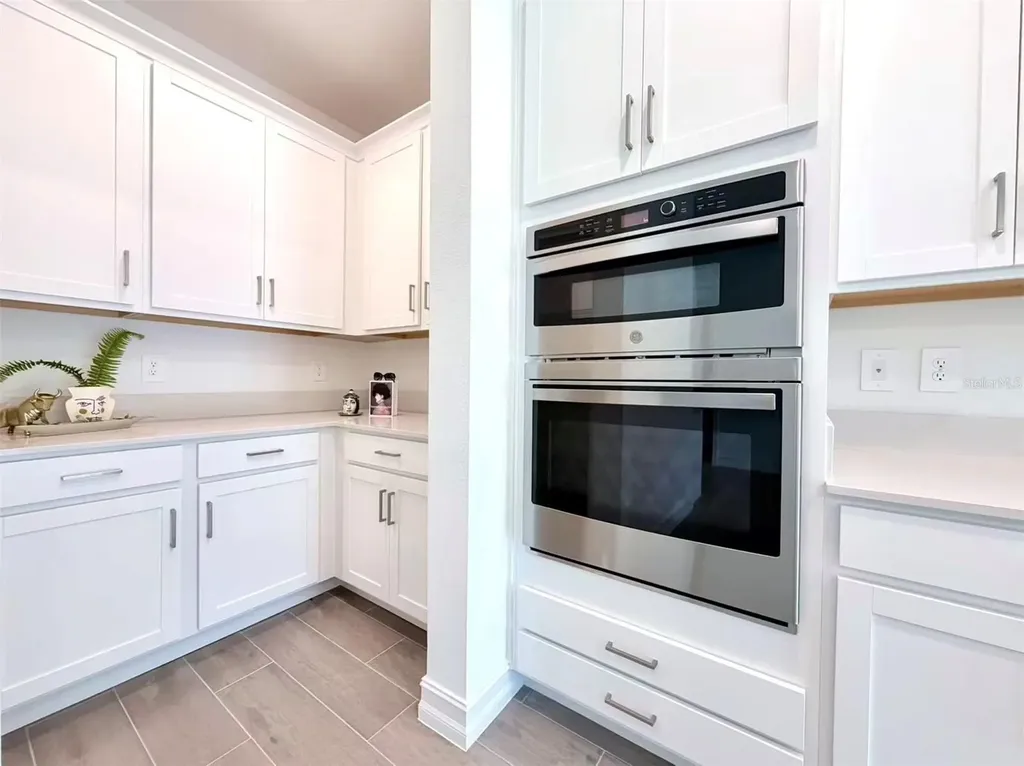 1307 Broward Drive Zephyrhills FL 33541