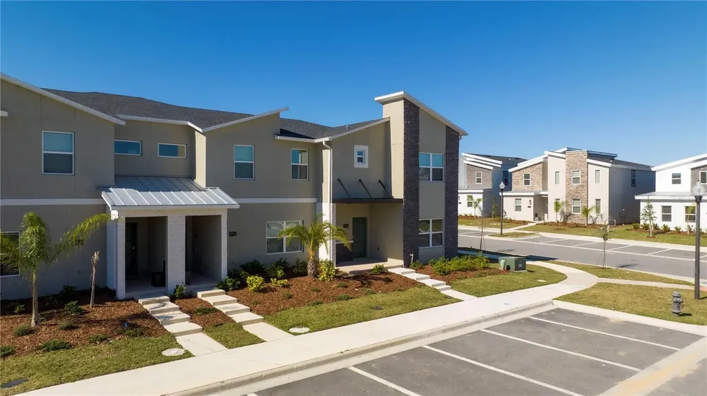 952 Leader Street Davenport FL 33896