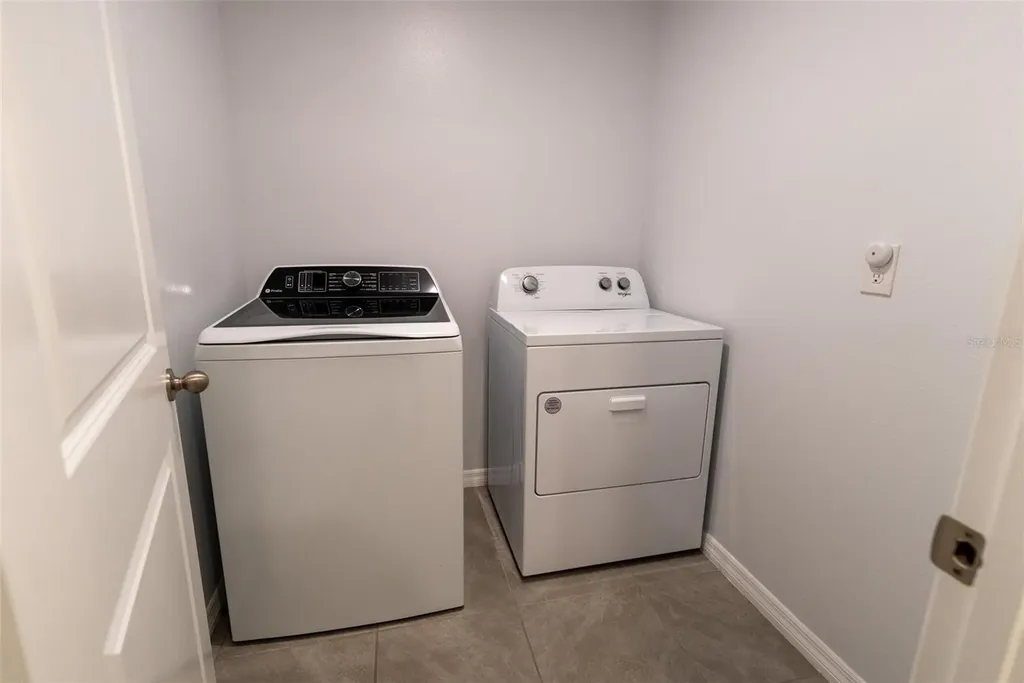 6747 SE 3rd Loop Ocala FL 34472