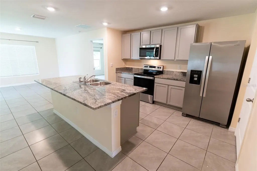 6747 SE 3rd Loop Ocala FL 34472