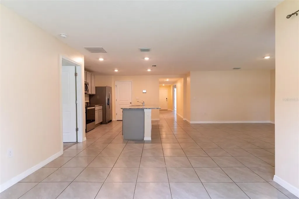 6747 SE 3rd Loop Ocala FL 34472