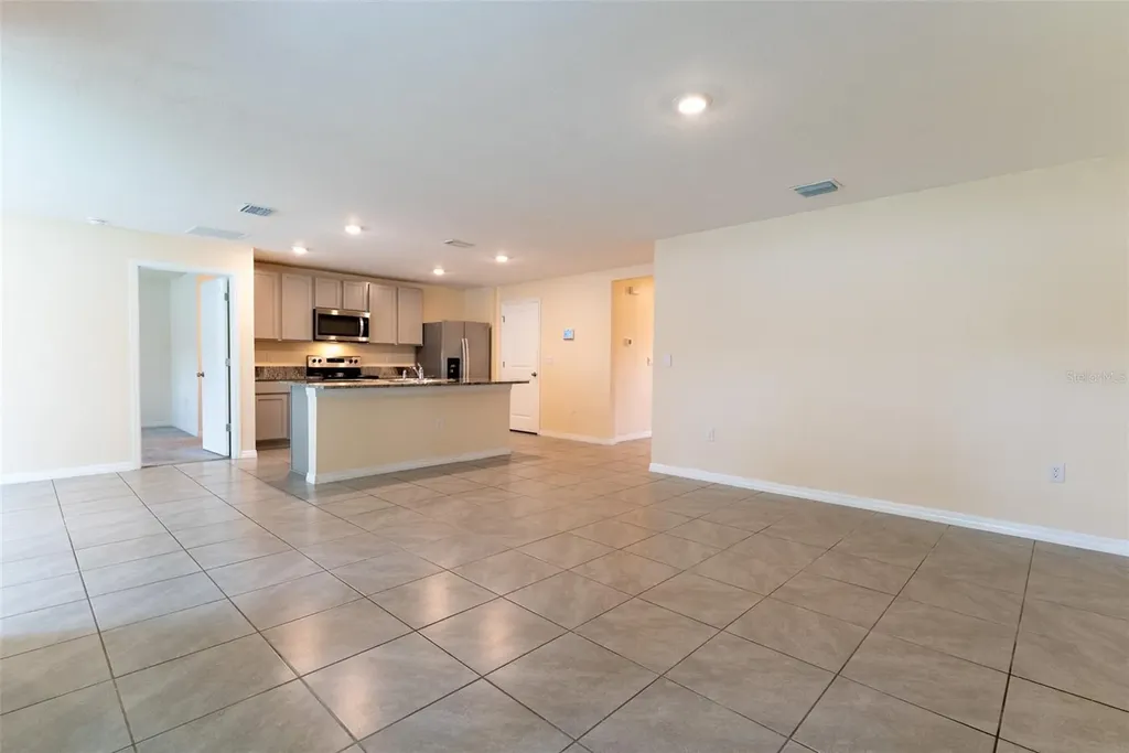6747 SE 3rd Loop Ocala FL 34472