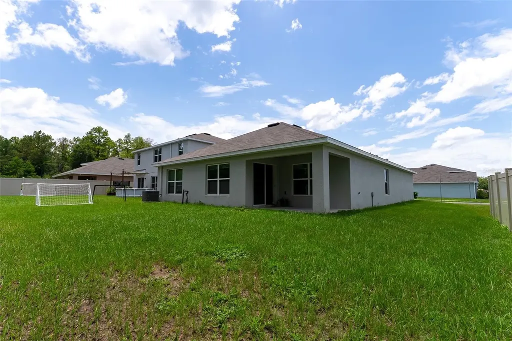 6747 SE 3rd Loop Ocala FL 34472