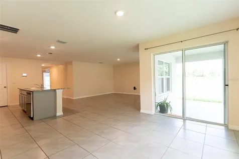 6747 SE 3rd Loop Ocala FL 34472