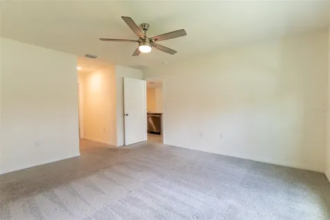 6747 SE 3rd Loop Ocala FL 34472