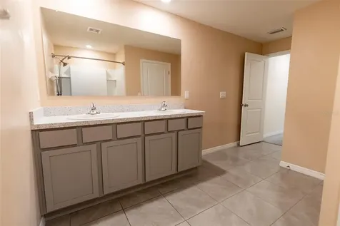 6747 SE 3rd Loop Ocala FL 34472