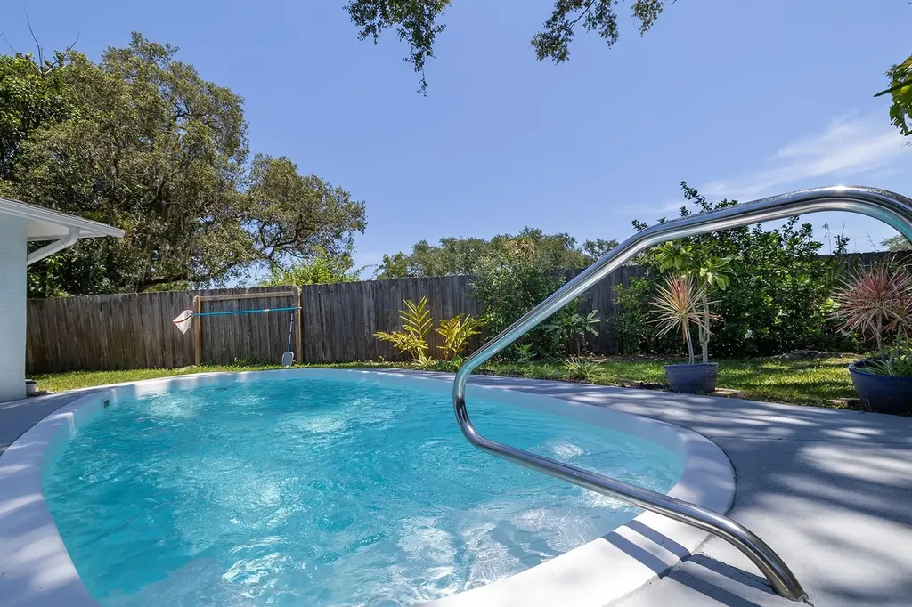 2553 Nordman Avenue New Smyrna Beach FL 32168