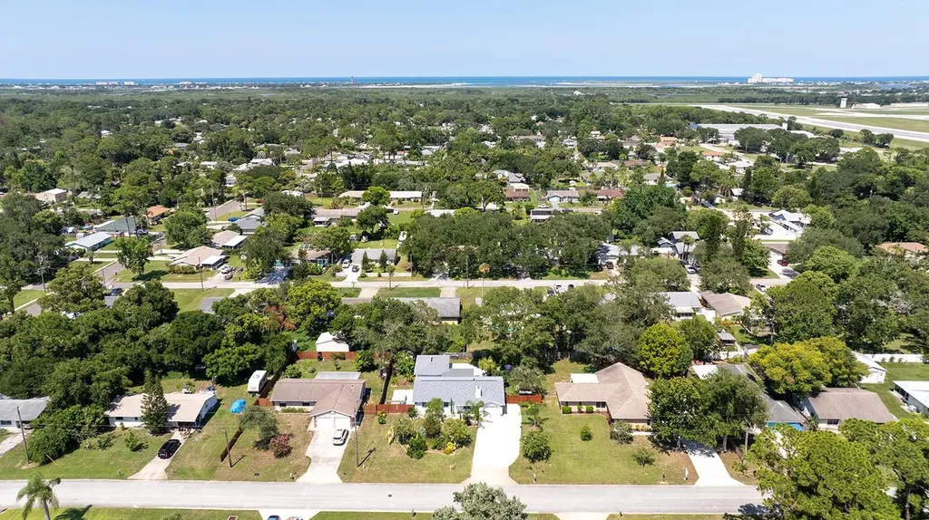 2553 Nordman Avenue New Smyrna Beach FL 32168
