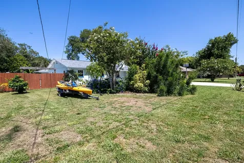 2553 Nordman Avenue New Smyrna Beach FL 32168