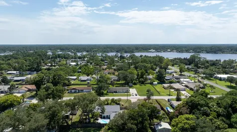 2553 Nordman Avenue New Smyrna Beach FL 32168