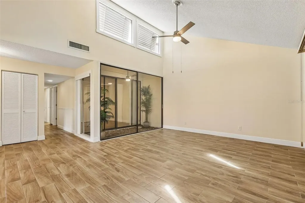 107 Seville Court N Plant City FL 33566