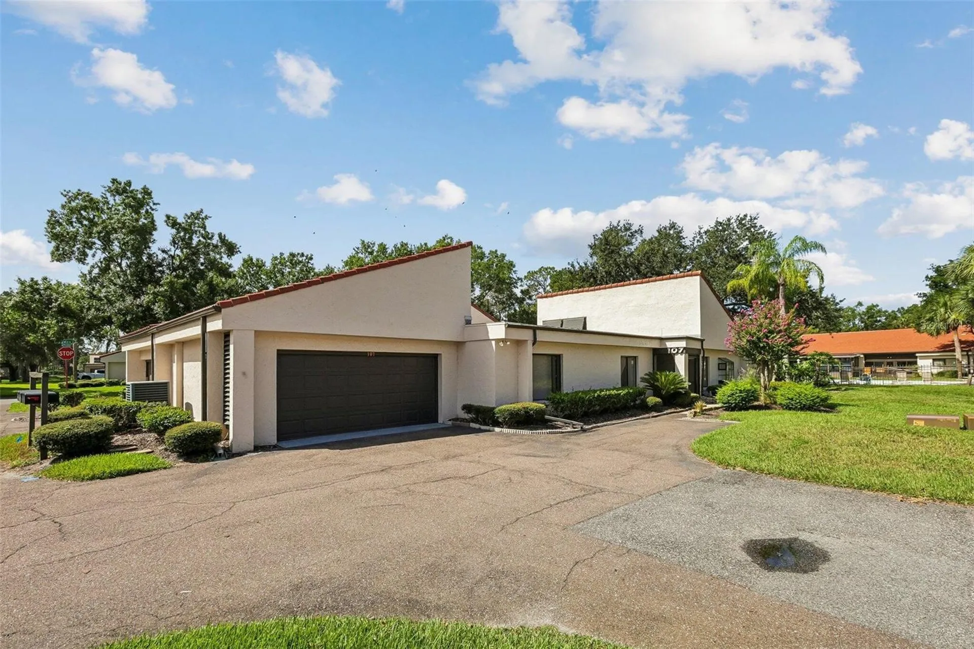 107 Seville Court N Plant City FL 33566