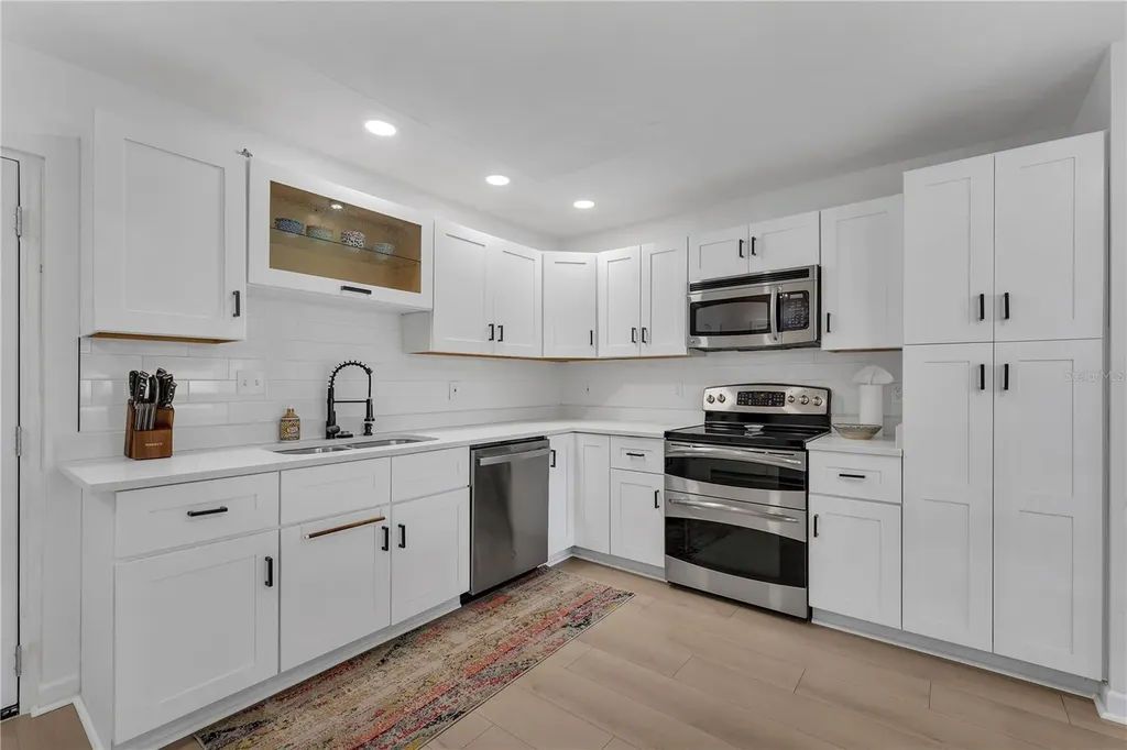 3295 57th Street N St Petersburg FL 33710