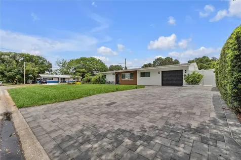 3295 57th Street N St Petersburg FL 33710