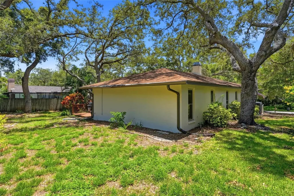 8 Clearview Drive Safety Harbor FL 34695