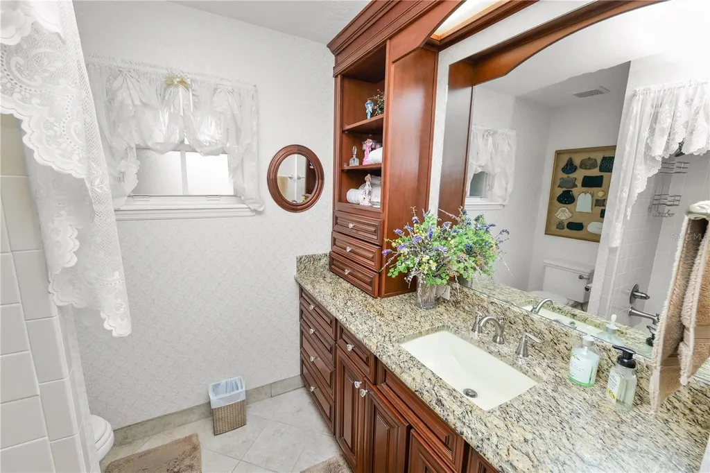1626 Sherwood Lakes Boulevard Lakeland FL 33809