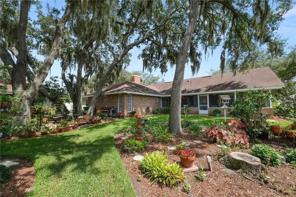 1626 Sherwood Lakes Boulevard Lakeland FL 33809