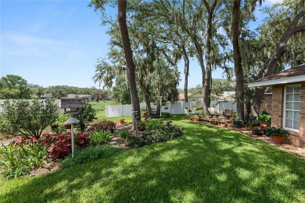 1626 Sherwood Lakes Boulevard Lakeland FL 33809