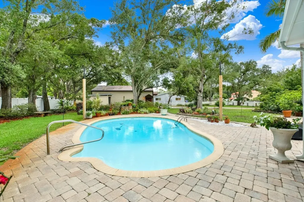 5790 150th Avenue N Clearwater FL 33760
