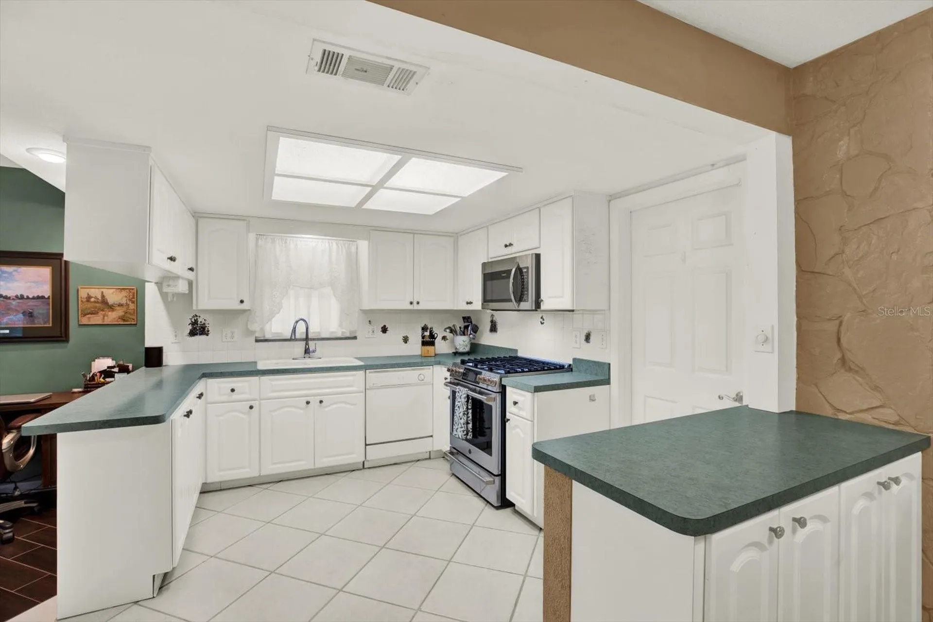 5790 150th Avenue N Clearwater FL 33760