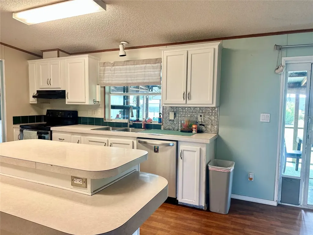 8528 Avon Lady Place Plant City FL 33567