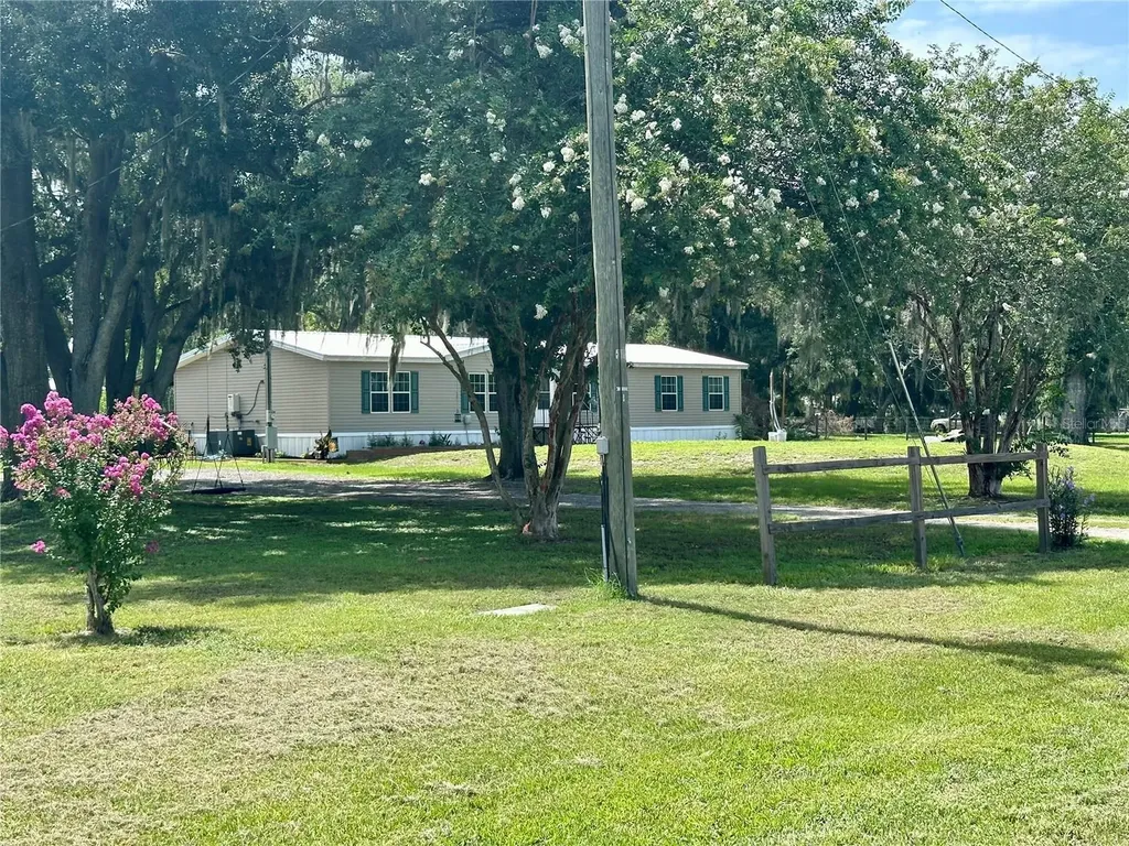 8528 Avon Lady Place Plant City FL 33567