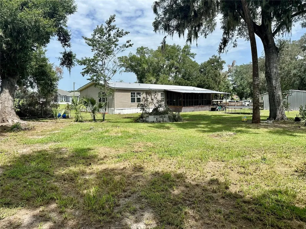 8528 Avon Lady Place Plant City FL 33567