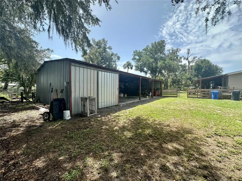 8528 Avon Lady Place Plant City FL 33567