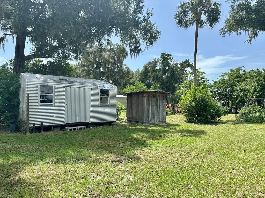 8528 Avon Lady Place Plant City FL 33567