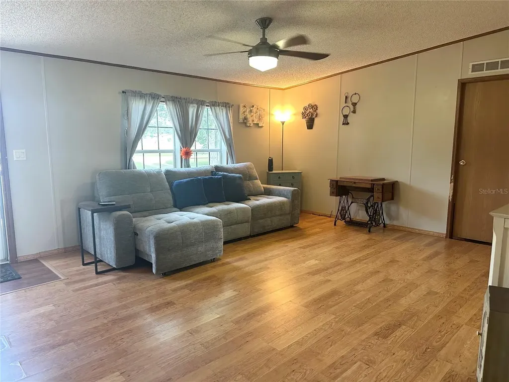 8528 Avon Lady Place Plant City FL 33567