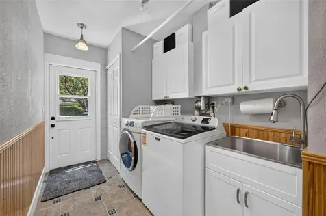 1043 Lakeside Drive Apopka FL 32712