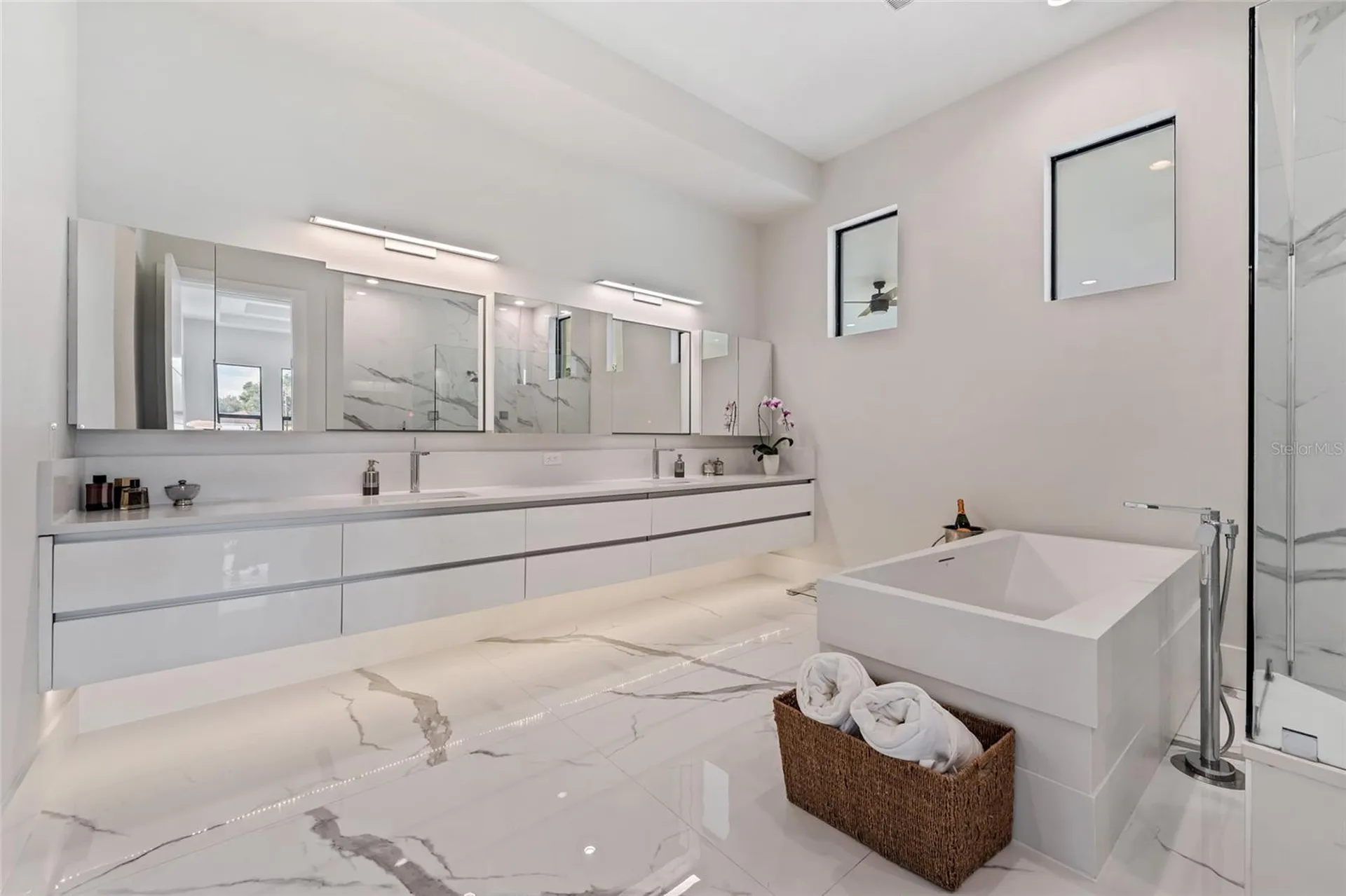 6159 Harbour Town Court Orlando FL 32819