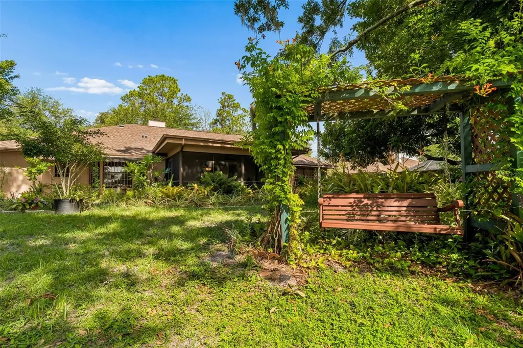 16509 Round Oak Drive Tampa FL 33618