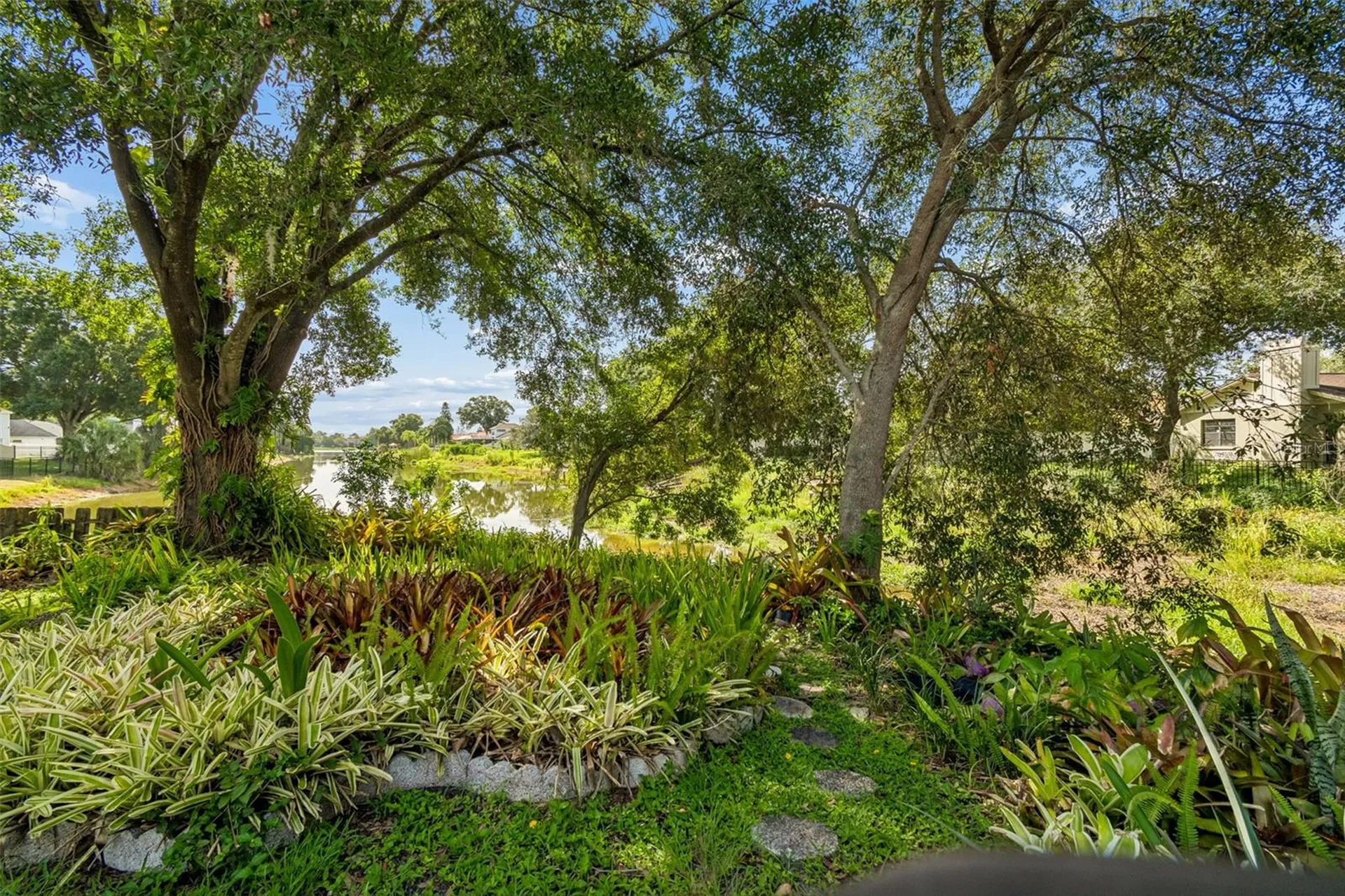 16509 Round Oak Drive Tampa FL 33618