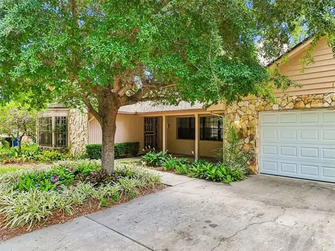 16509 Round Oak Drive Tampa FL 33618