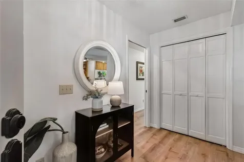 16509 Round Oak Drive Tampa FL 33618