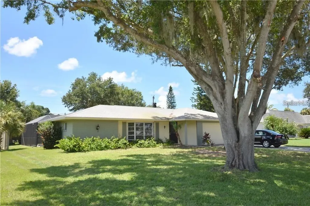 3926 Calliandra Drive Sarasota FL 34232