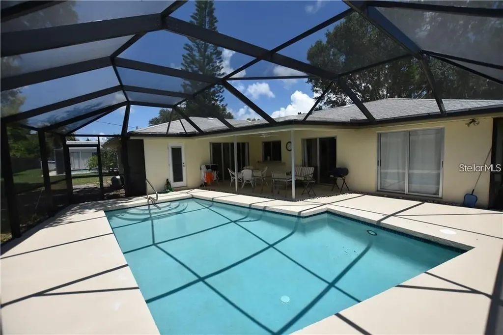 3926 Calliandra Drive Sarasota FL 34232