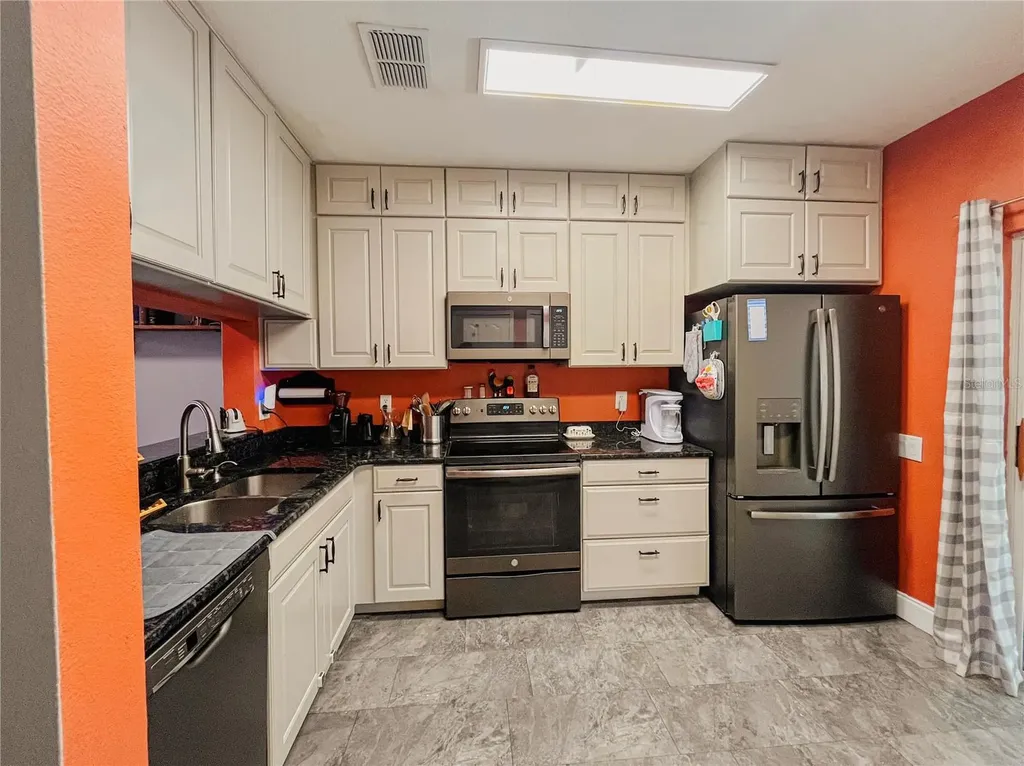 1116 Kennewick Court Wesley Chapel FL 33543
