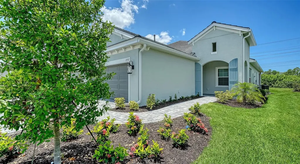 2357 Blue Mahoe Lane Sarasota FL 34240