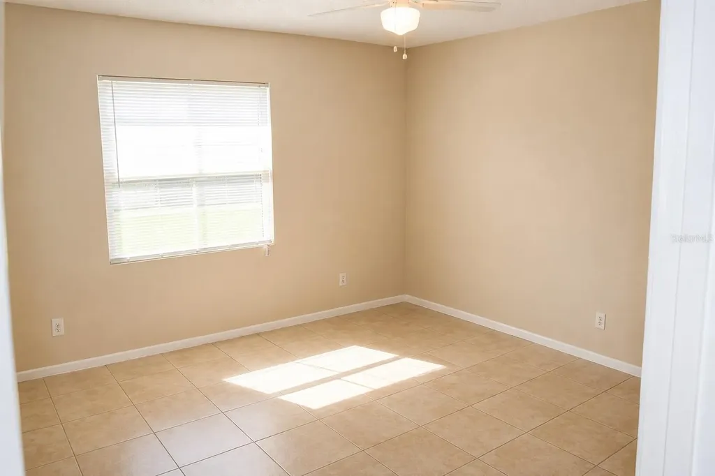 29 W Country Cove Way Kissimmee FL 34743