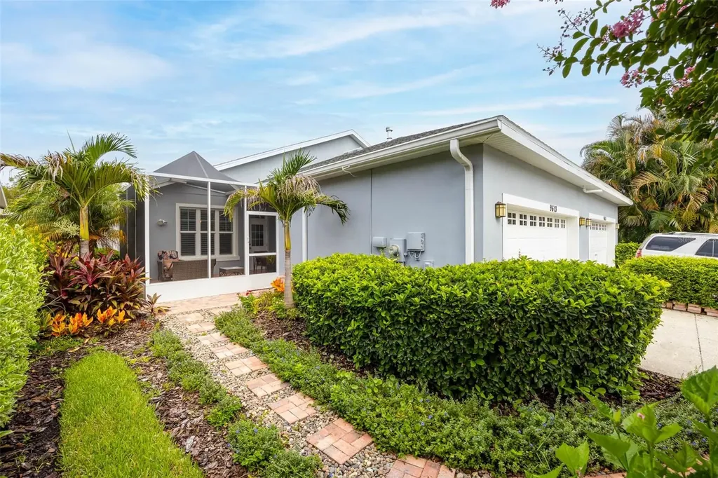 9613 W Park Village Drive Tampa FL 33626