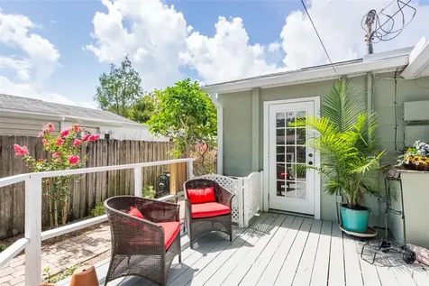835 49th Avenue N St Petersburg FL 33703