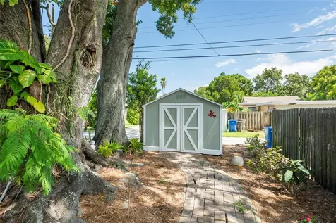 835 49th Avenue N St Petersburg FL 33703