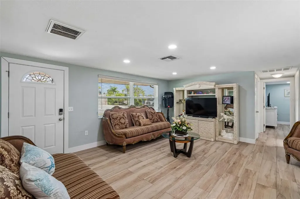 12617 4th Isle Hudson FL 34667